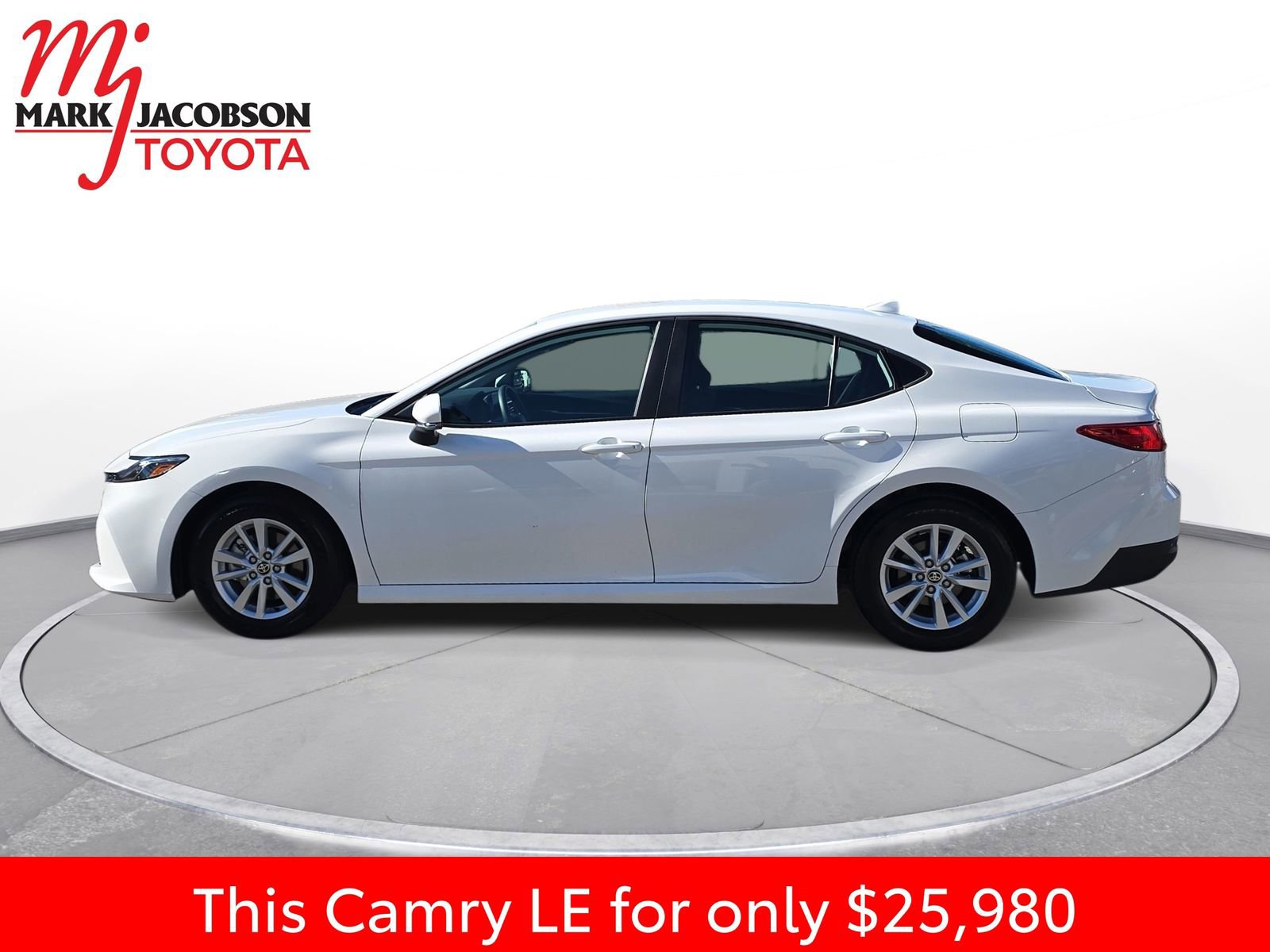Used 2025 Toyota Camry LE image 14