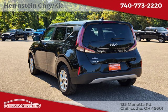 Used 2024 Kia Soul LX w/ Option Group 015 image 5