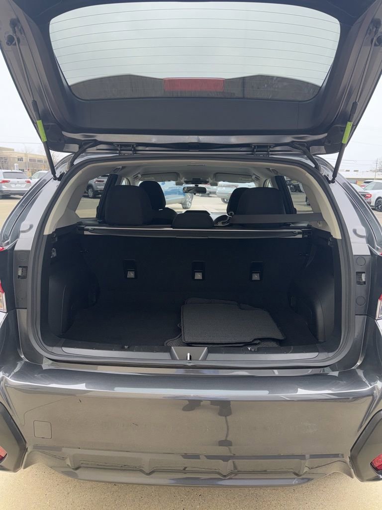 Used 2023 Subaru Crosstrek 2.0i image 6
