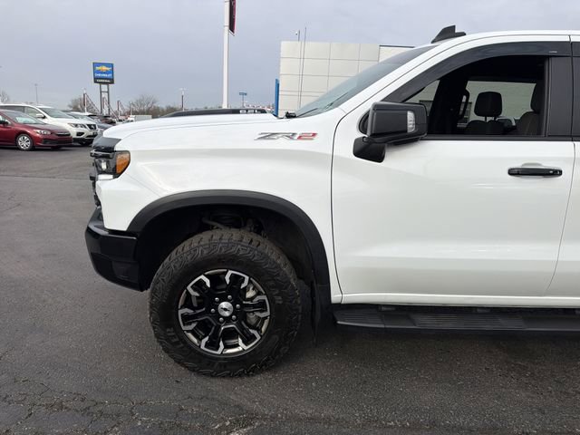 Used 2023 Chevrolet Silverado 1500 ZR2 w/ Technology Package image 9