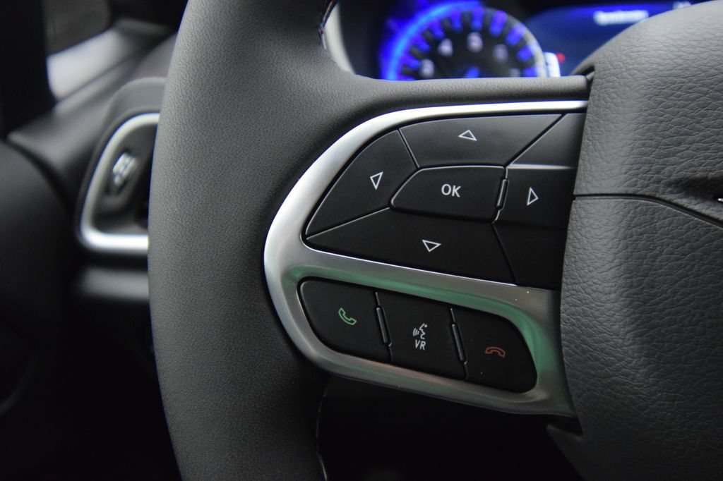 New 2027 Chrysler Pacifica Select FWD image 22