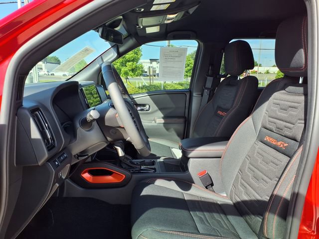 Used 2025 Nissan Frontier PRO-4X w/ Pro Convenience Package AWD/4WD image 14