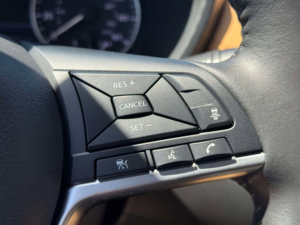 Used 2023 Nissan Sentra SV w/ SV Premium Package FWD image 22