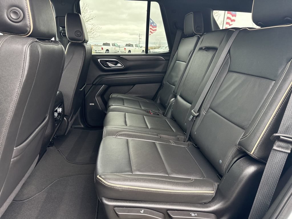 Used 2024 GMC Yukon SLT AWD/4WD image 23