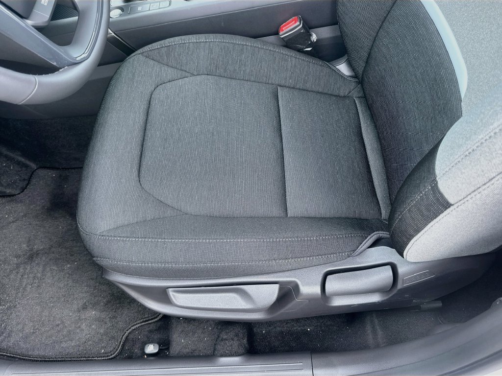 New 2027 Kia Seltos LX FWD image 18