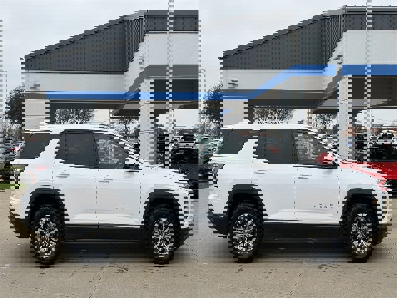 Certified 2025 Chevrolet Equinox LT image 3