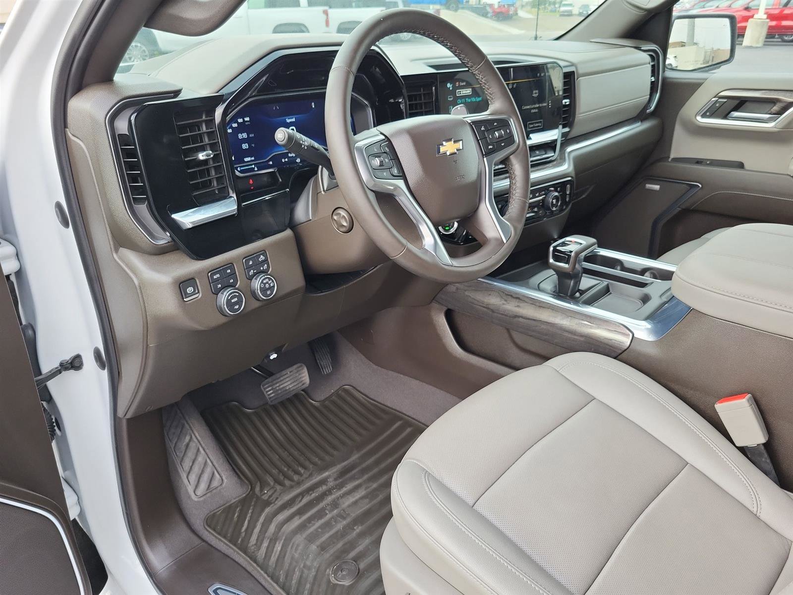 Used 2023 Chevrolet Silverado 1500 LTZ w/ LTZ Convenience Package II image 10