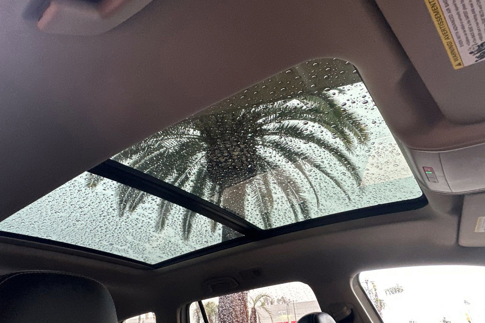 Used 2021 Volkswagen Atlas SEL Premium image 19