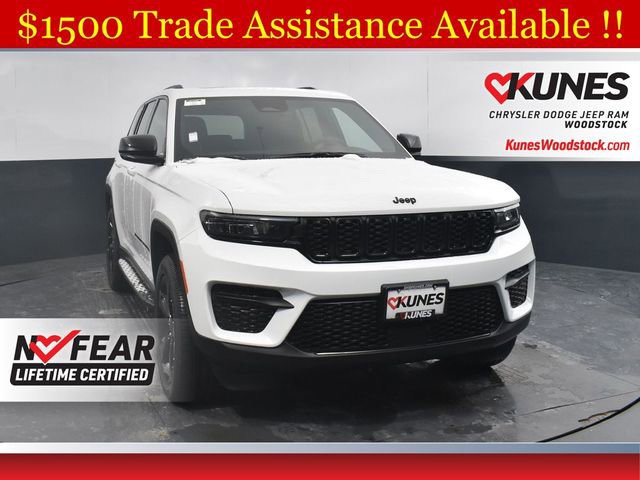 New 2025 Jeep Grand Cherokee Altitude w/ Trailer Tow Package AWD/4WD video 1