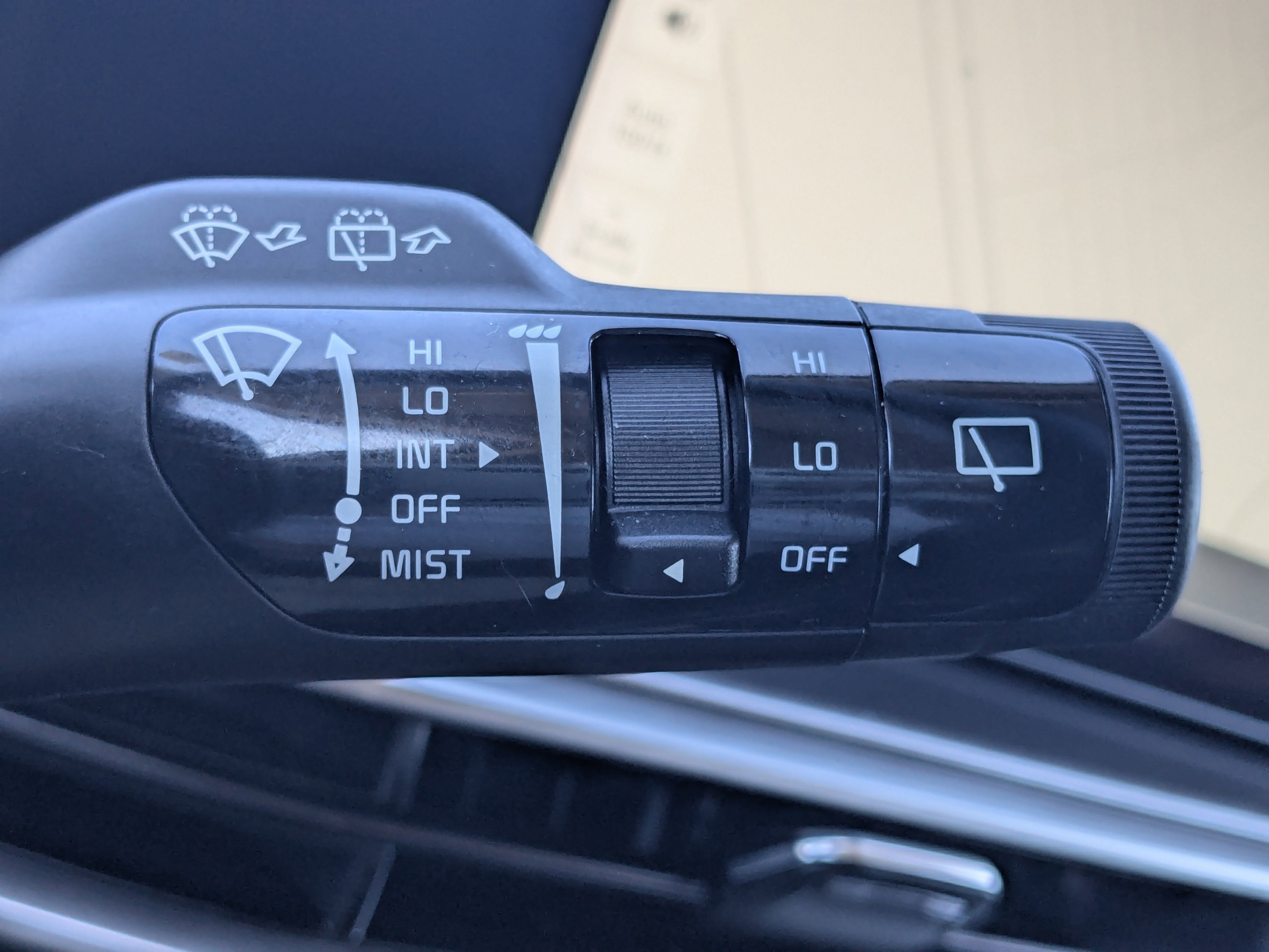 Certified 2025 Kia Sorento S image 38