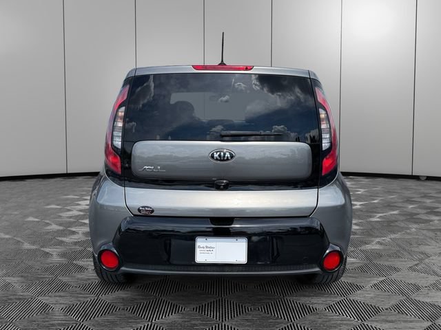 Used 2016 Kia Soul + FWD image 4