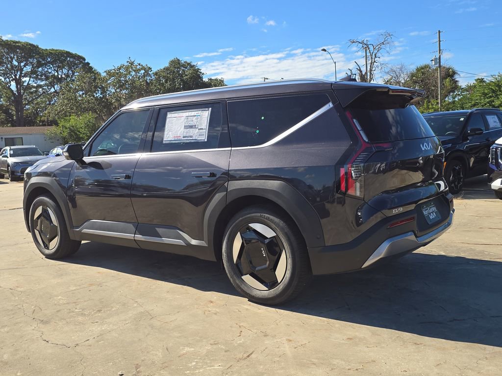 New 2026 Kia EV9 Wind AWD/4WD image 6