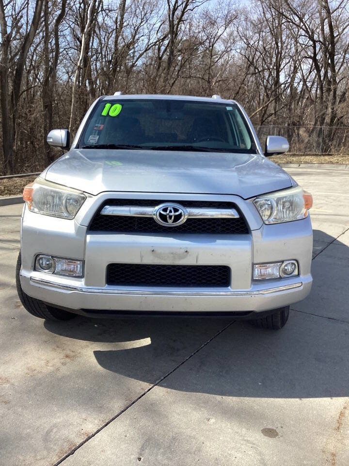 Used 2010 Toyota 4Runner SR5 AWD/4WD image 3
