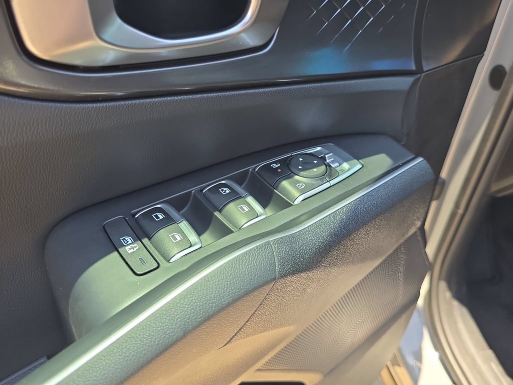 New 2026 Kia Sorento S FWD image 19
