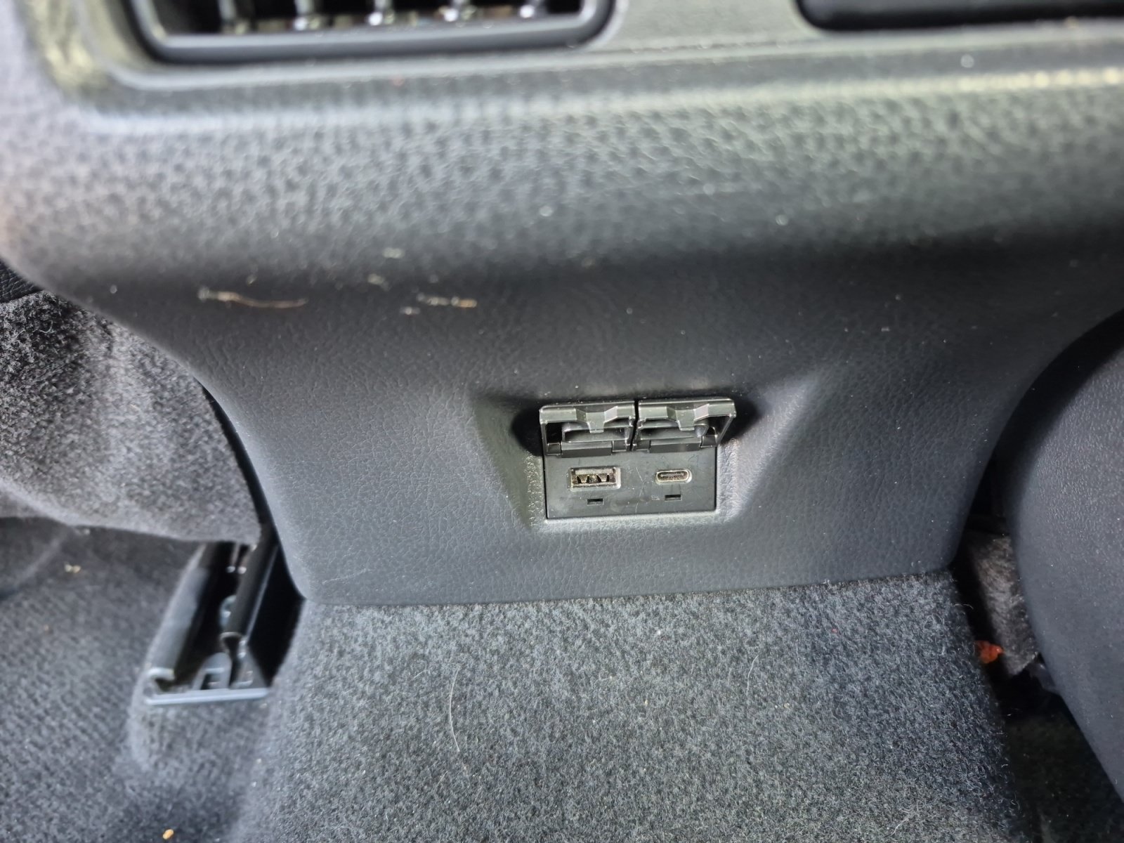 Used 2025 Toyota Camry SE FWD image 21