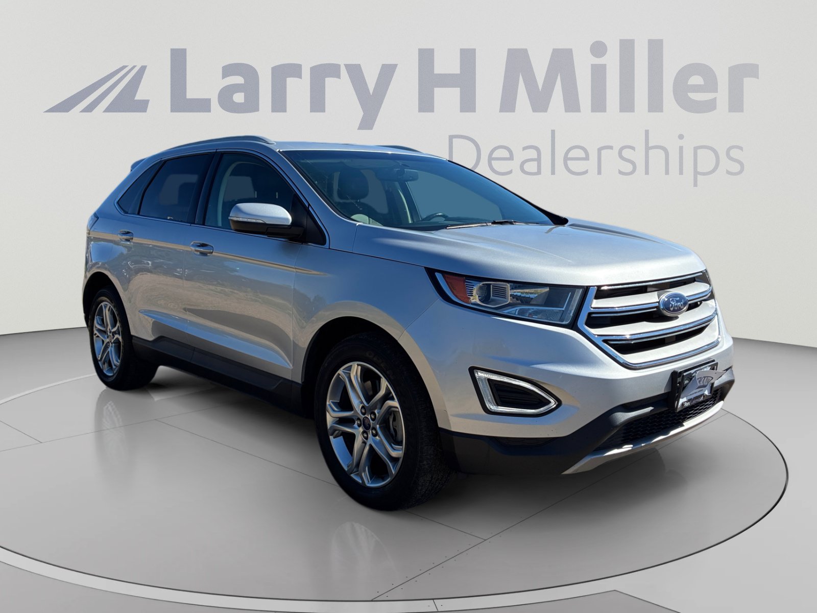 Certified 2017 Ford Edge Titanium w/ Technology Package AWD/4WD image 7
