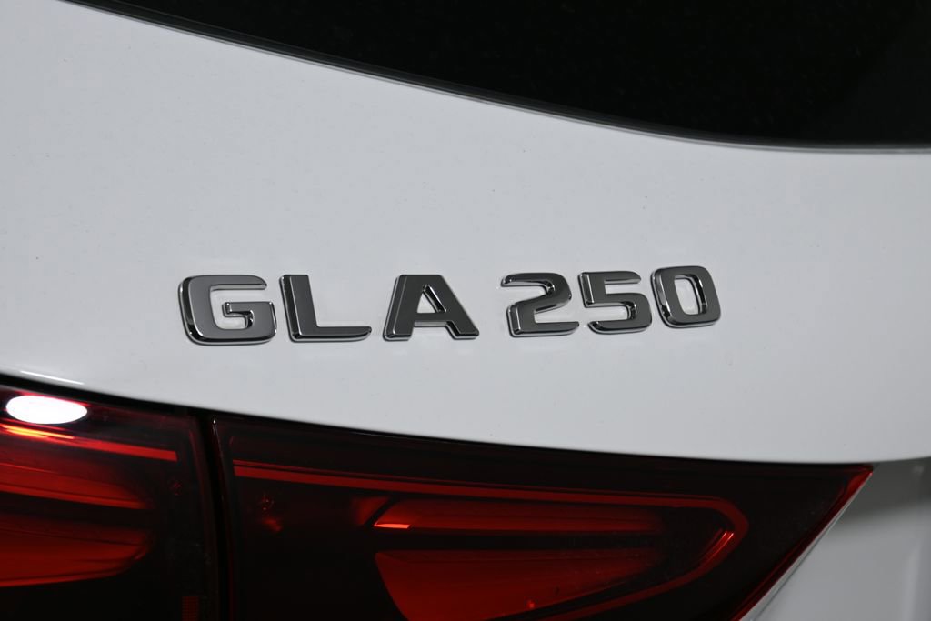 Certified 2026 Mercedes-Benz GLA 250 4MATIC image 35