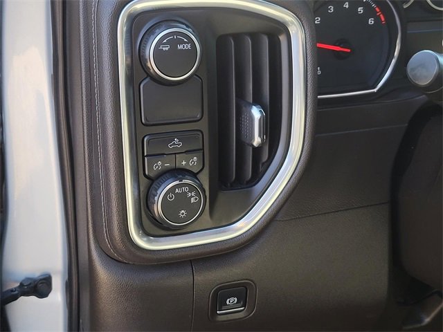 Used 2020 Chevrolet Silverado 1500 LT image 19