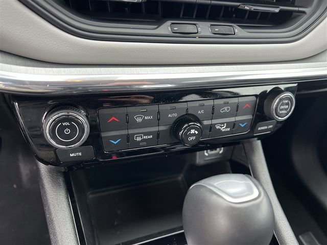 Used 2022 Jeep Compass Limited w/ Elite Group image 21