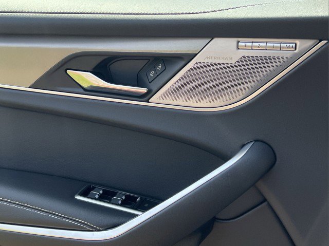 New 2026 Jaguar F-PACE R-Dynamic S image 26