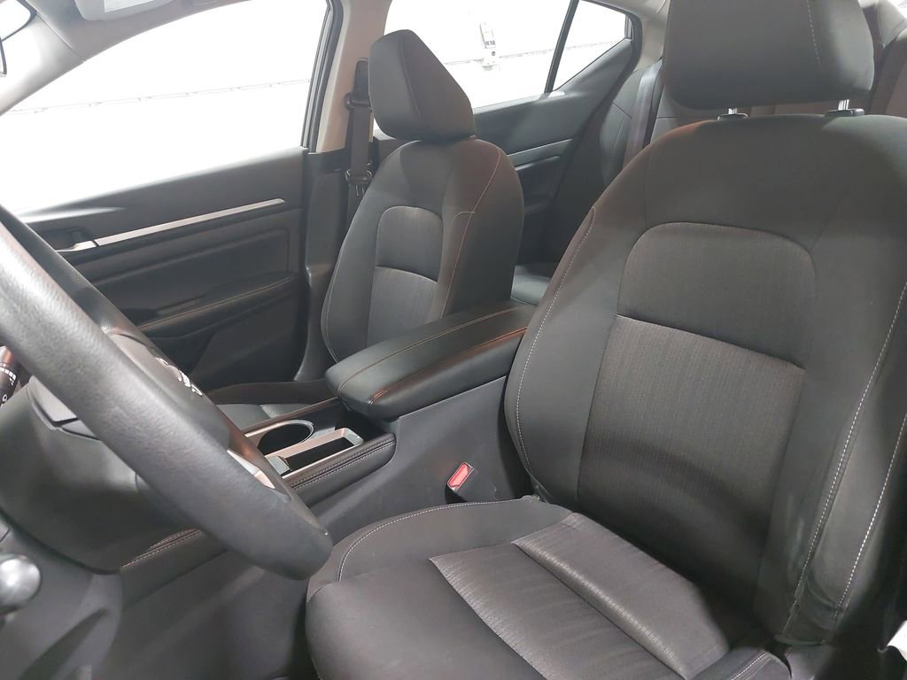 Used 2023 Nissan Altima 2.5 SV image 14