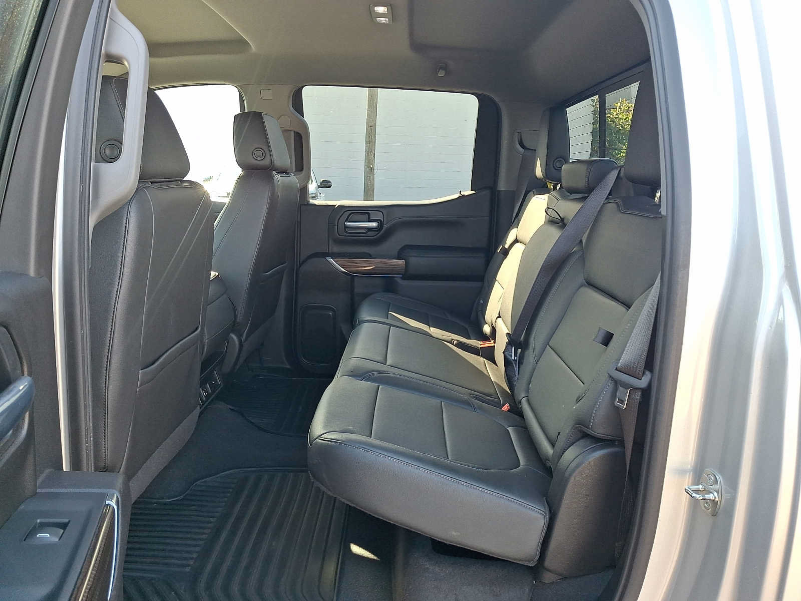 Used 2021 Chevrolet Silverado 1500 LT w/ Diesel Off-Road Package AWD/4WD image 10