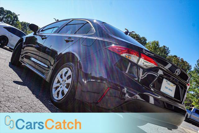 Used 2025 Toyota Corolla LE FWD image 4