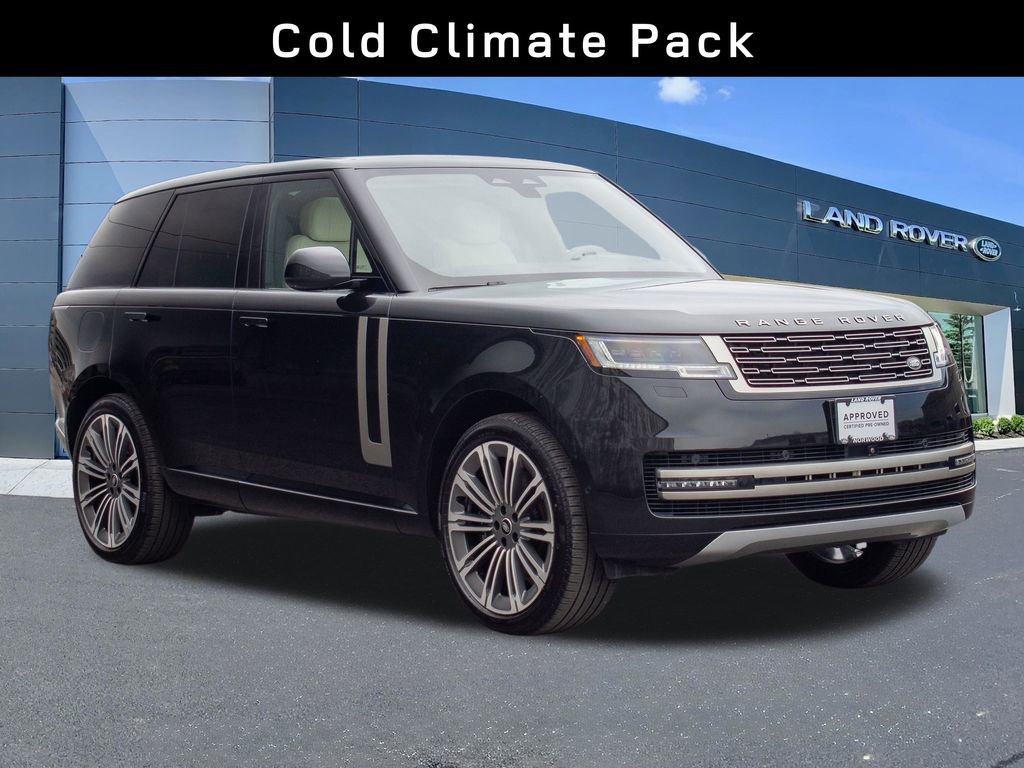 Certified 2025 Land Rover Range Rover SE image 3