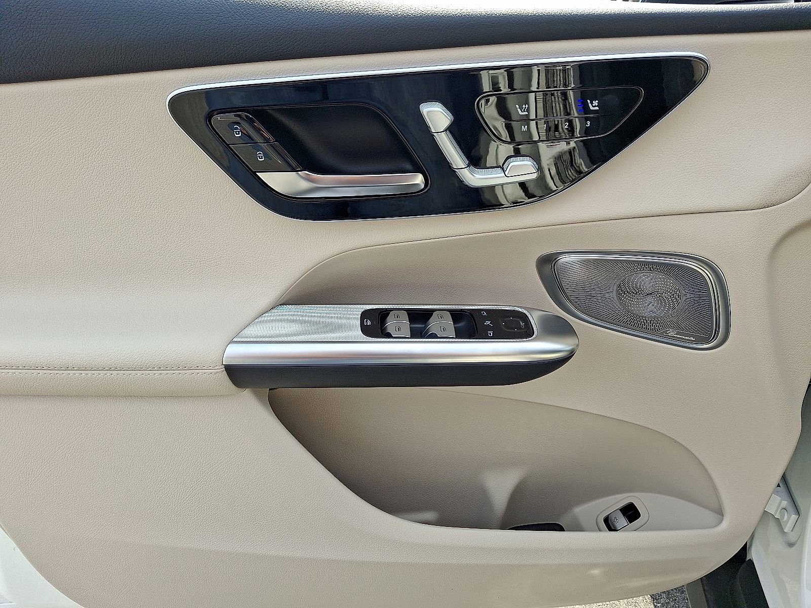 New 2026 Mercedes-Benz GLC 300 4MATIC image 8