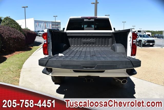Used 2024 Chevrolet Silverado 2500 High Country w/ High Country Premium Package image 9