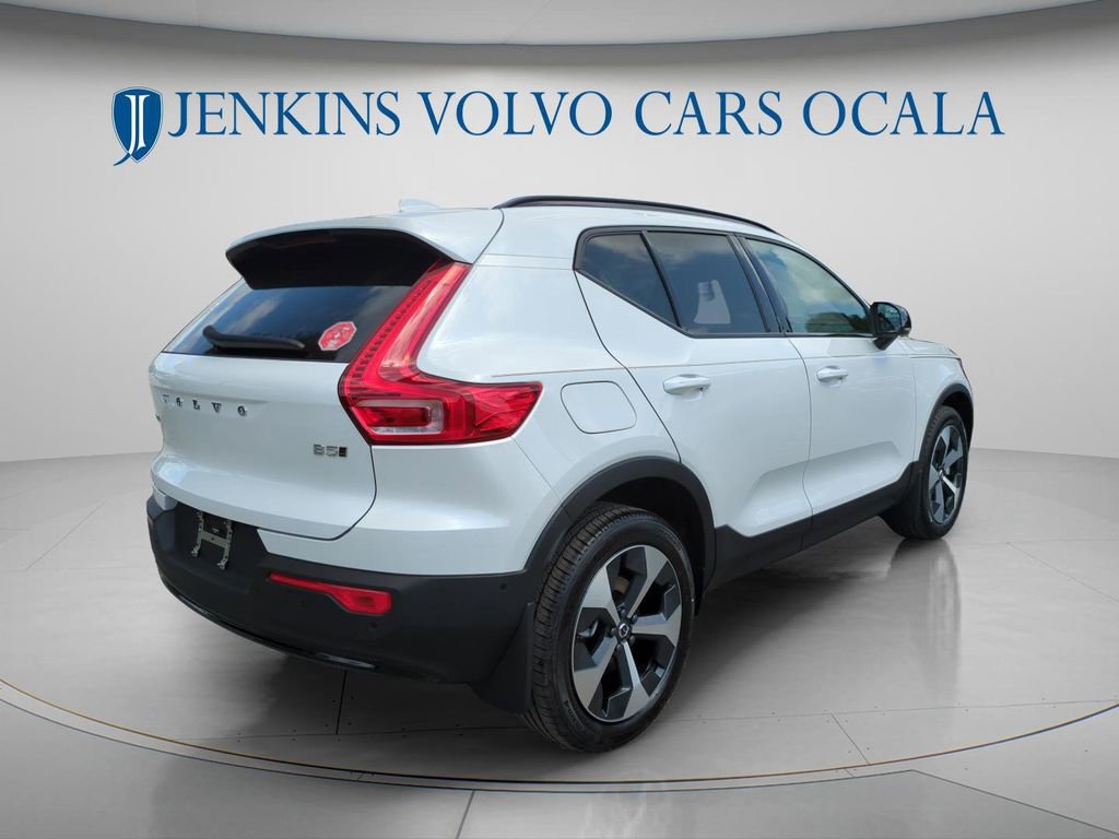 New 2026 Volvo XC40 B5 Plus w/ Protection Package Premier AWD/4WD image 3