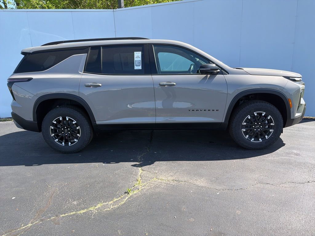 New 2026 Chevrolet Traverse Z71 w/ Enhanced Driving Package AWD/4WD image 2
