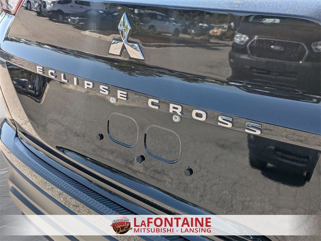Used 2025 Mitsubishi Eclipse Cross LE image 10