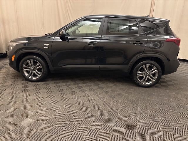 Certified 2023 Kia Seltos LX image 8