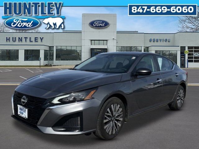 Used 2024 Nissan Altima 2.5 SV AWD/4WD image 1
