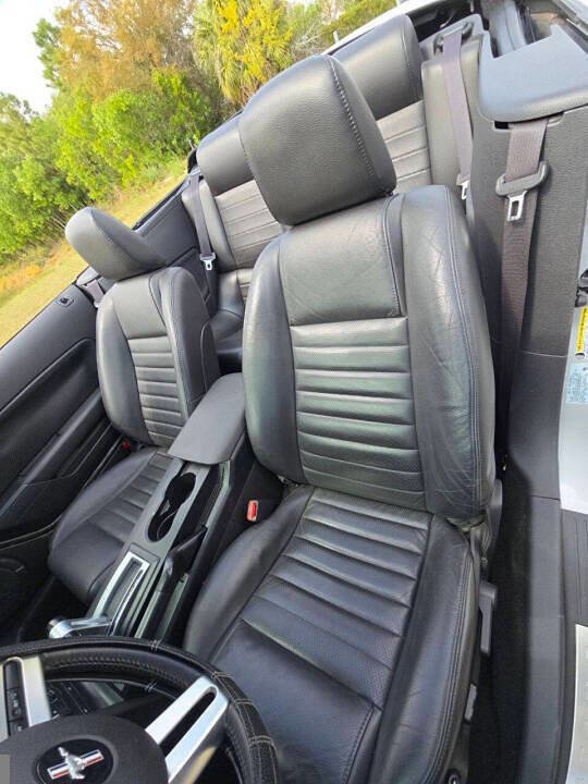Used 2006 Ford Mustang GT Premium image 16