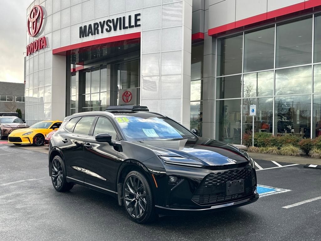 Used 2025 Toyota Crown Signia Limited