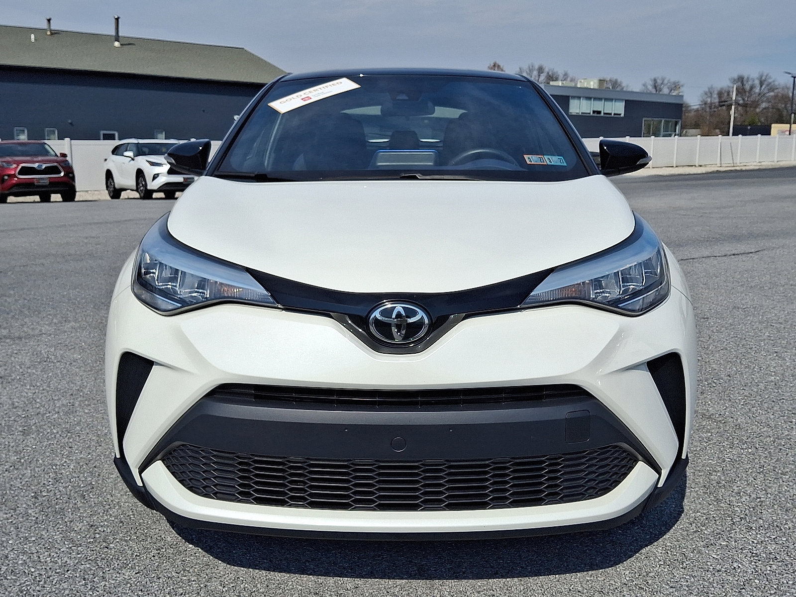 Certified 2020 Toyota C-HR XLE image 2