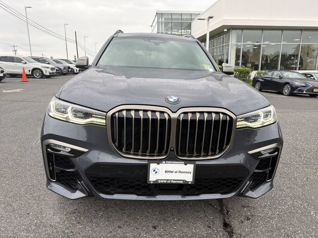 Used 2021 BMW X7 M50i w/ Dynamic Handling Package AWD/4WD image 14