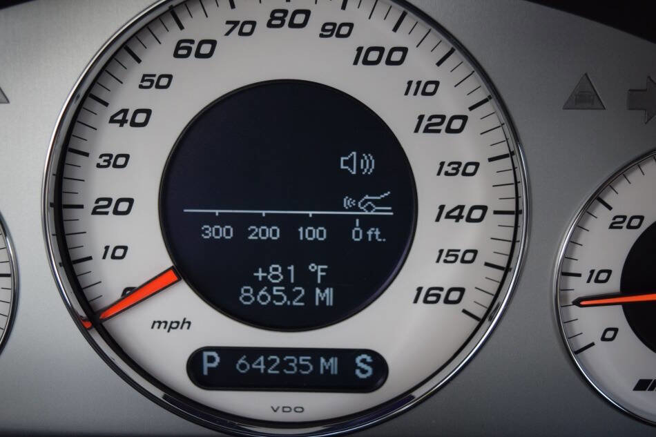 Used 2003 Mercedes-Benz CLK 55 AMG Coupe image 70