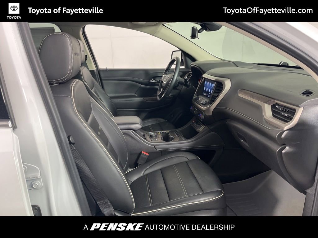 Used 2023 GMC Acadia Denali w/ Denali Ultimate Package FWD image 8