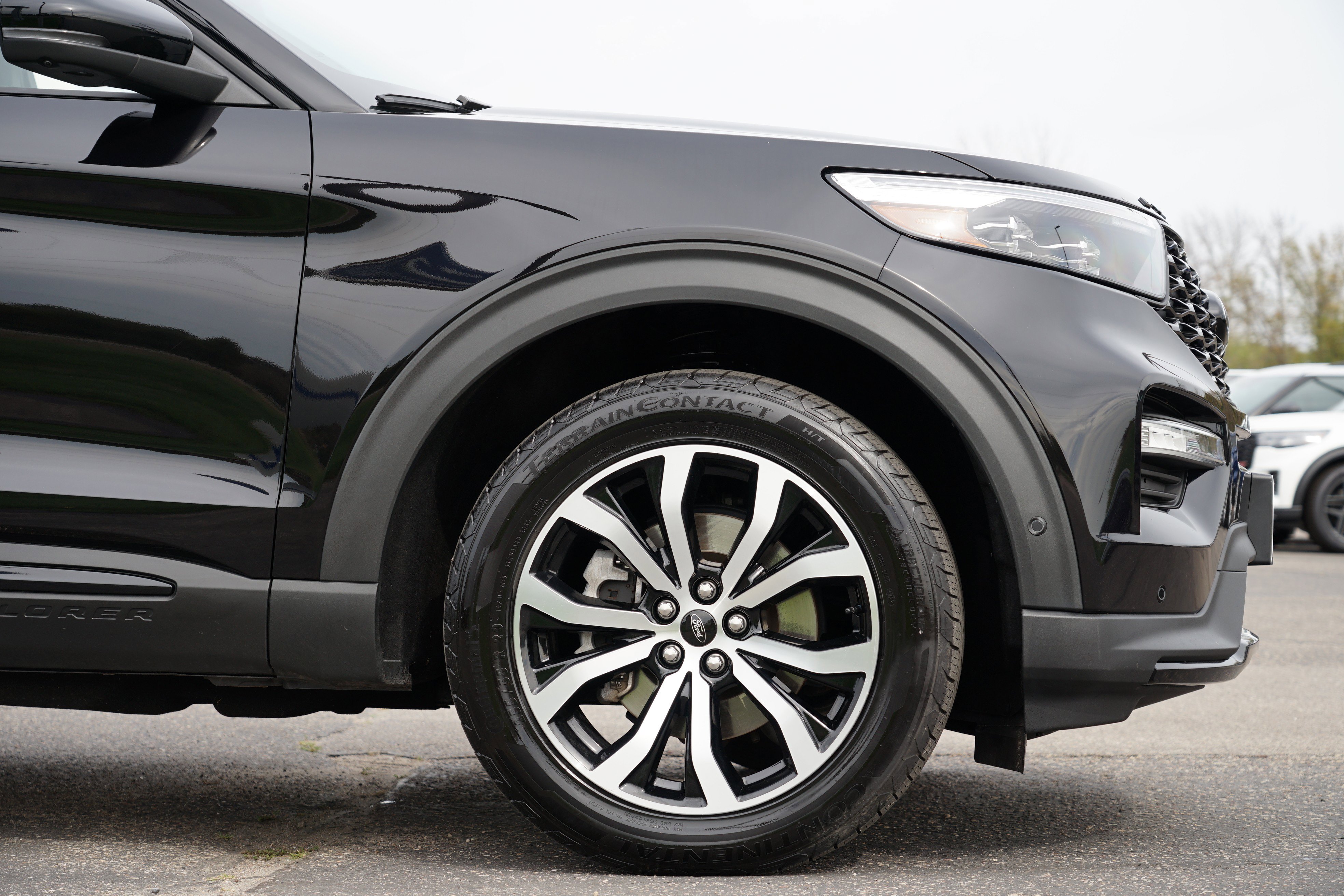 Used 2021 Ford Explorer ST w/ Equipment Group 401A image 13