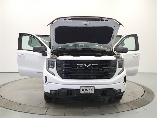 Used 2023 GMC Sierra 1500 Elevation image 11