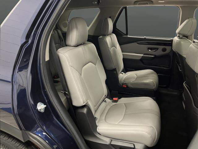 Used 2024 Honda Pilot Touring image 31