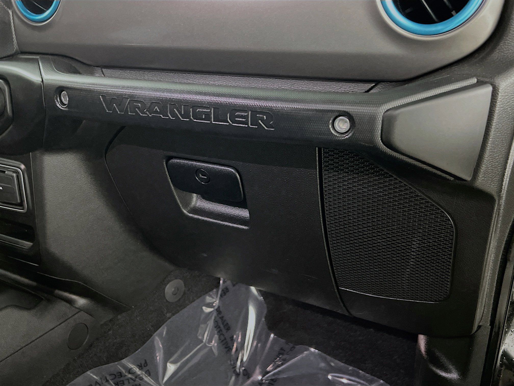 Used 2023 Jeep Wrangler Unlimited AWD/4WD image 34