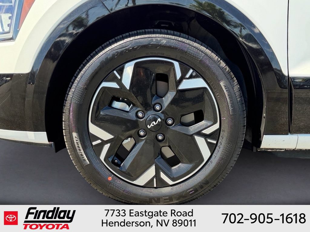 Used 2025 Kia Niro Wind FWD image 12