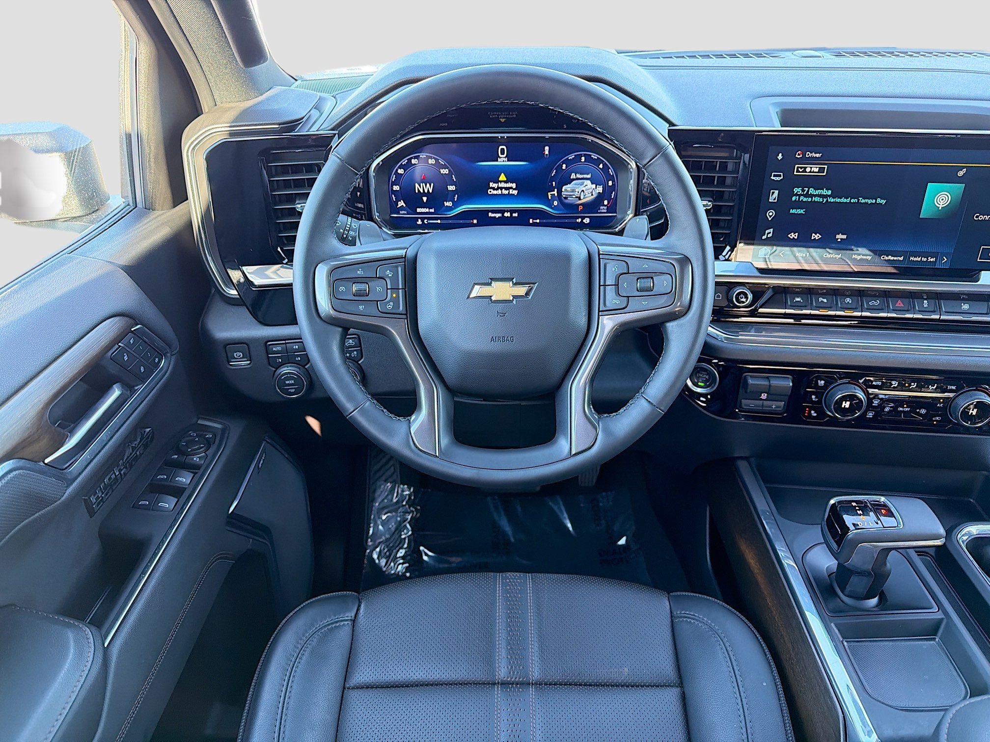 Used 2025 Chevrolet Silverado 1500 High Country w/ High Country Premium Package image 16