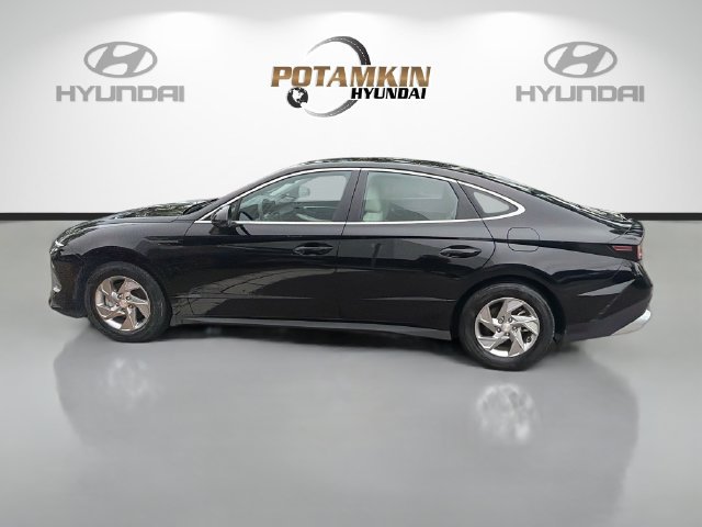 Certified 2025 Hyundai Sonata SE FWD image 8