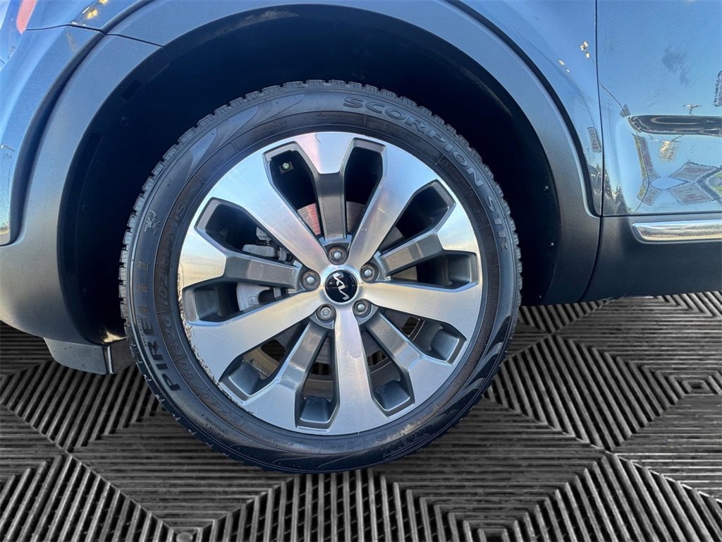 Used 2022 Kia Telluride EX w/ EX Premium Package image 9