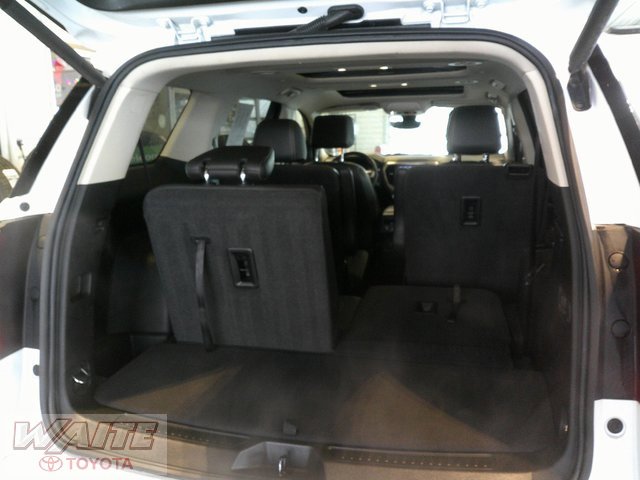 Used 2023 GMC Acadia Denali w/ Denali Ultimate Package image 23